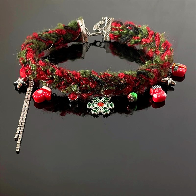 Christmas Color Matching Plush Snowflake Choker