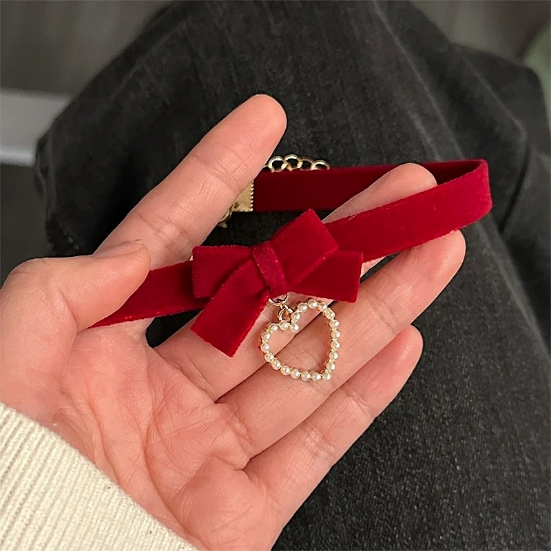Christmas Wine Red Velvet Bow Heart Choker