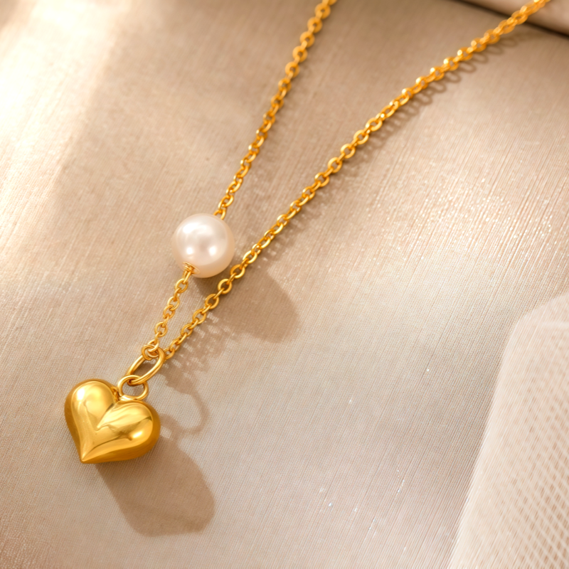 Sterling Silver Luxury Heart Pearl Necklace