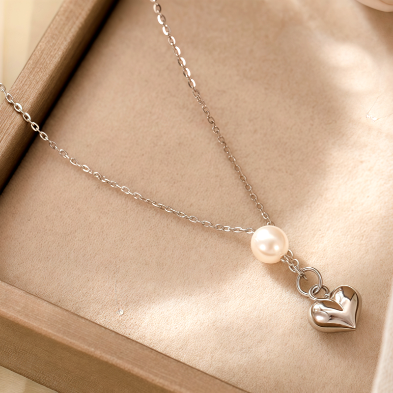Sterling Silver Luxury Heart Pearl Necklace