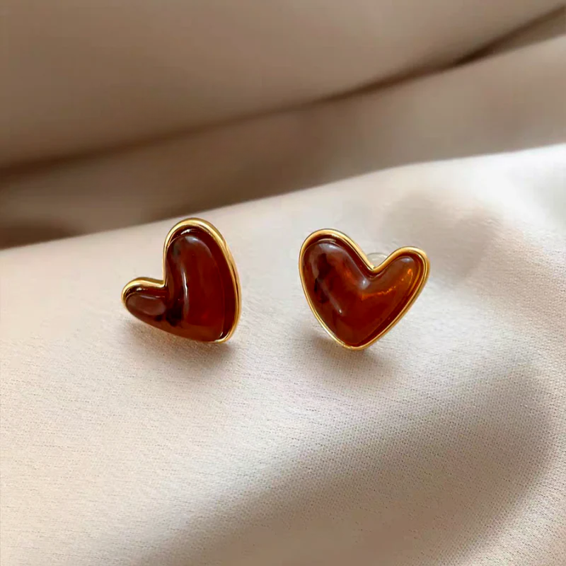 14K Gold-Plated Luxury Cat's Eye Brown Heart Stud Earrings