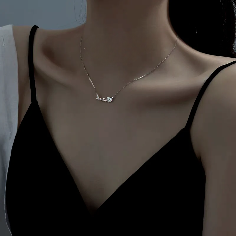 Sterling Silver Zircon Diamond Fish Bone Necklace