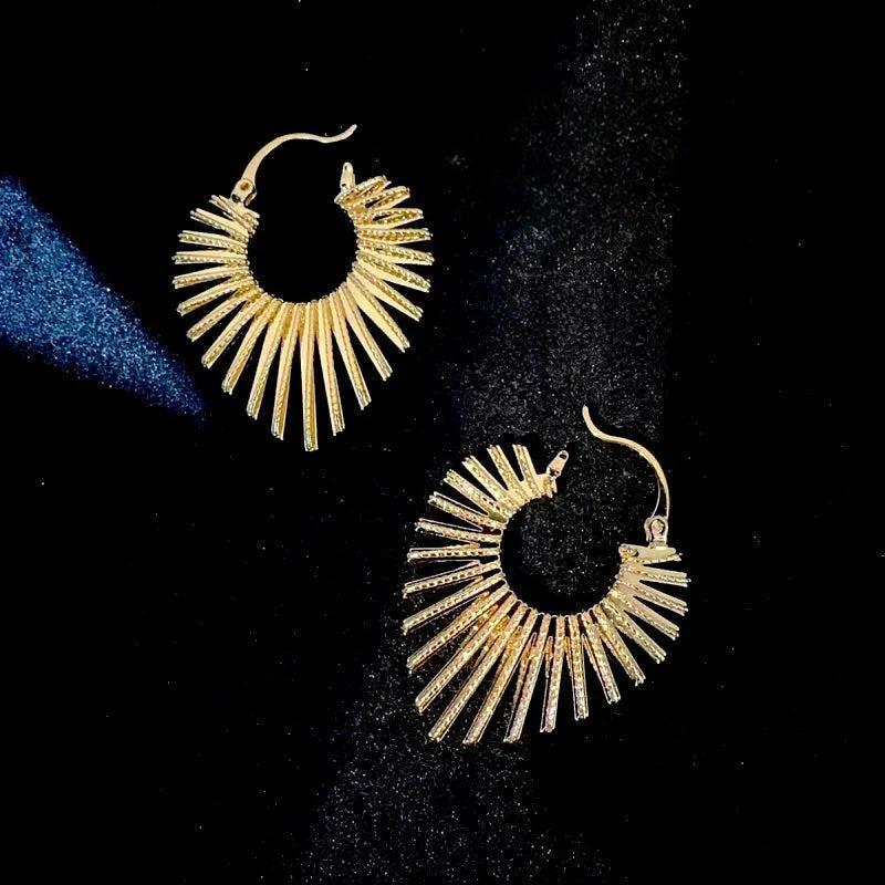 14K Gold-Plated Line Peach Heart Earrings